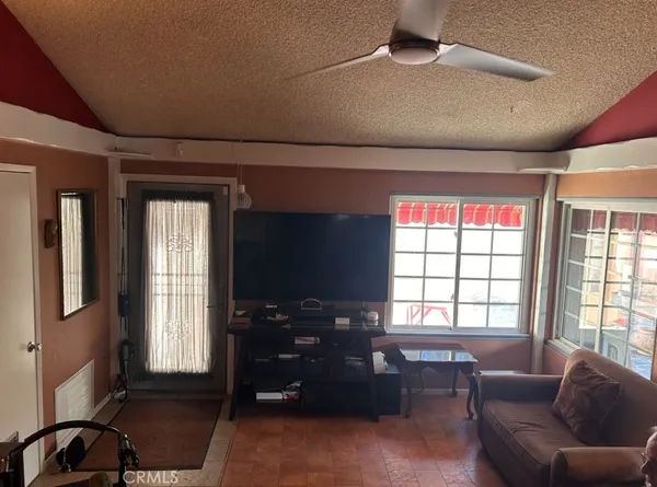 $710,000 | 23509 VÃa Chantilly, Valencia, CA 91355