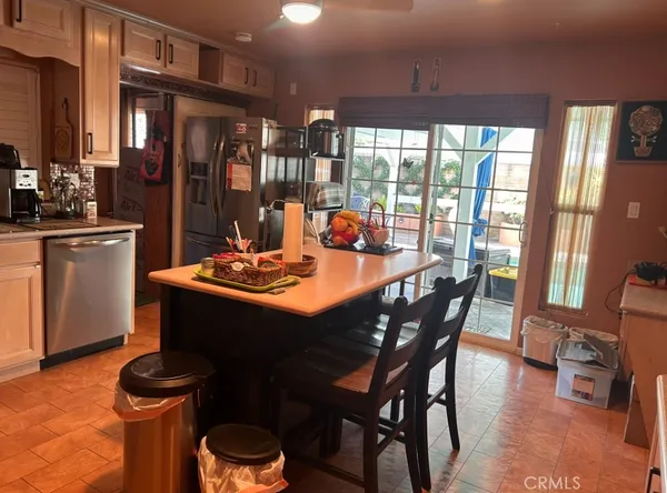 $710,000 | 23509 VÃa Chantilly, Valencia, CA 91355