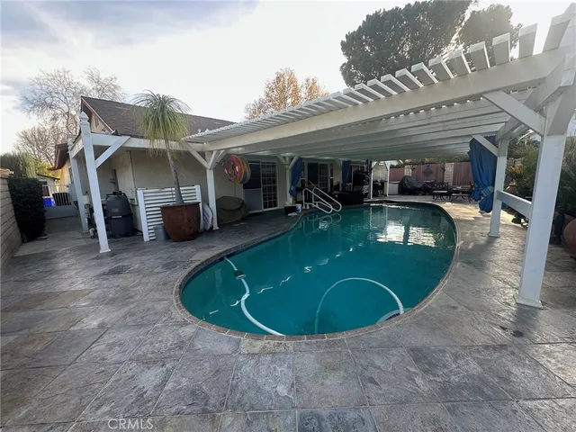 $710,000 | 23509 VÃa Chantilly, Valencia, CA 91355