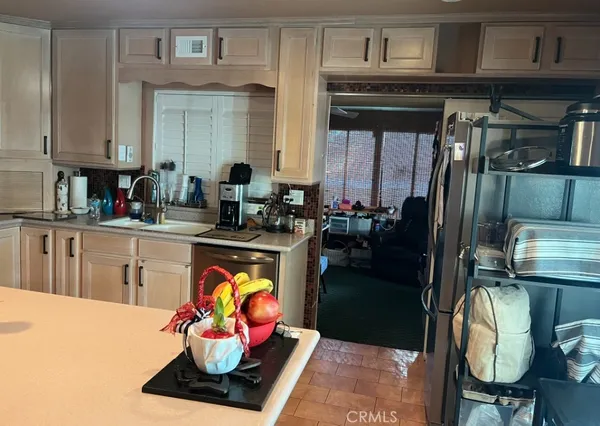 $710,000 | 23509 VÃa Chantilly, Valencia, CA 91355