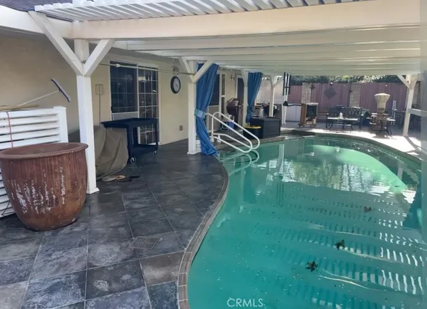 $710,000 | 23509 VÃa Chantilly, Valencia, CA 91355