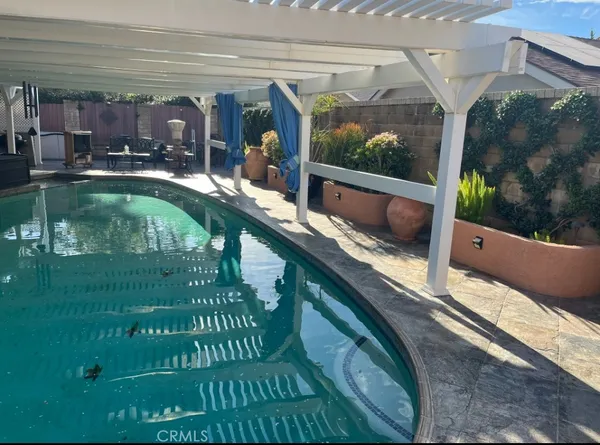$710,000 | 23509 VÃa Chantilly, Valencia, CA 91355