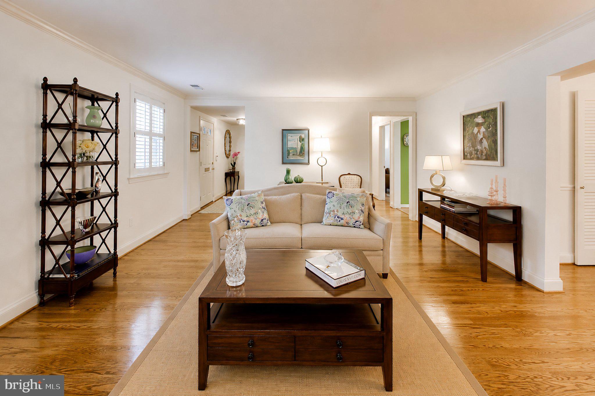 6727 Fairfax Road, Unit 13 Chevy Chase, MD 20815 - Photo 5 of 44 Gallery Image 5