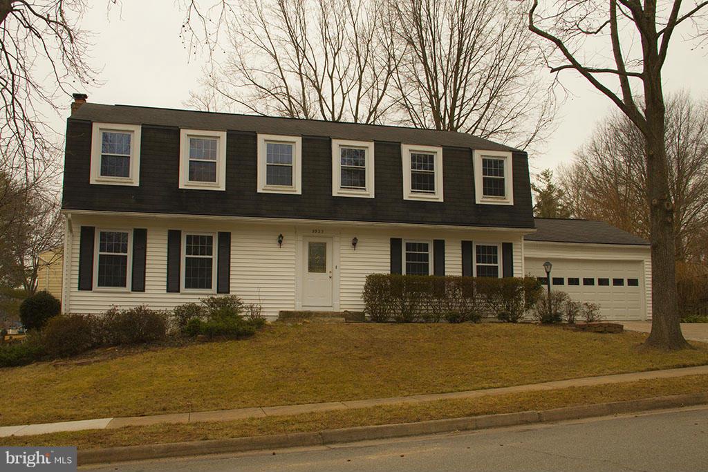 9923 Manet Road Burke, VA 22015 - Photo 1 of 27 Exterior (Front)