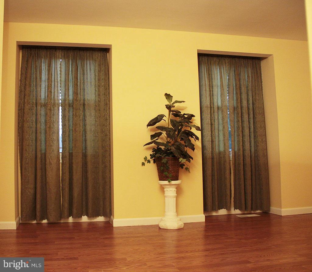 9923 Manet Road Burke, VA 22015 - Photo 16 of 27 Bedroom