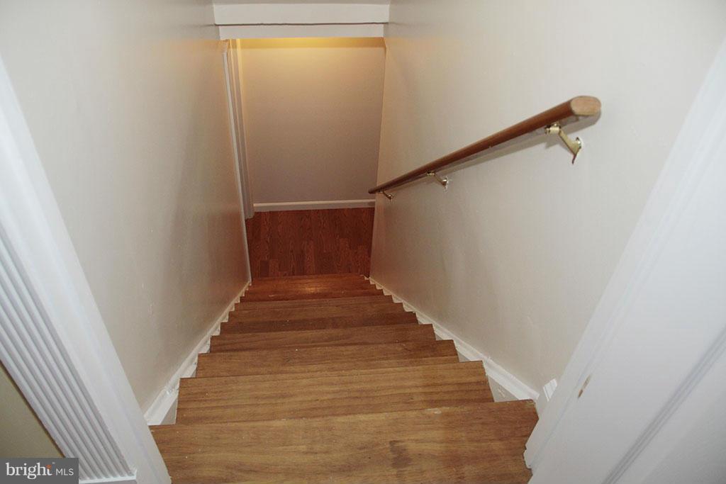 9923 Manet Road Burke, VA 22015 - Photo 23 of 27 Interior (General)