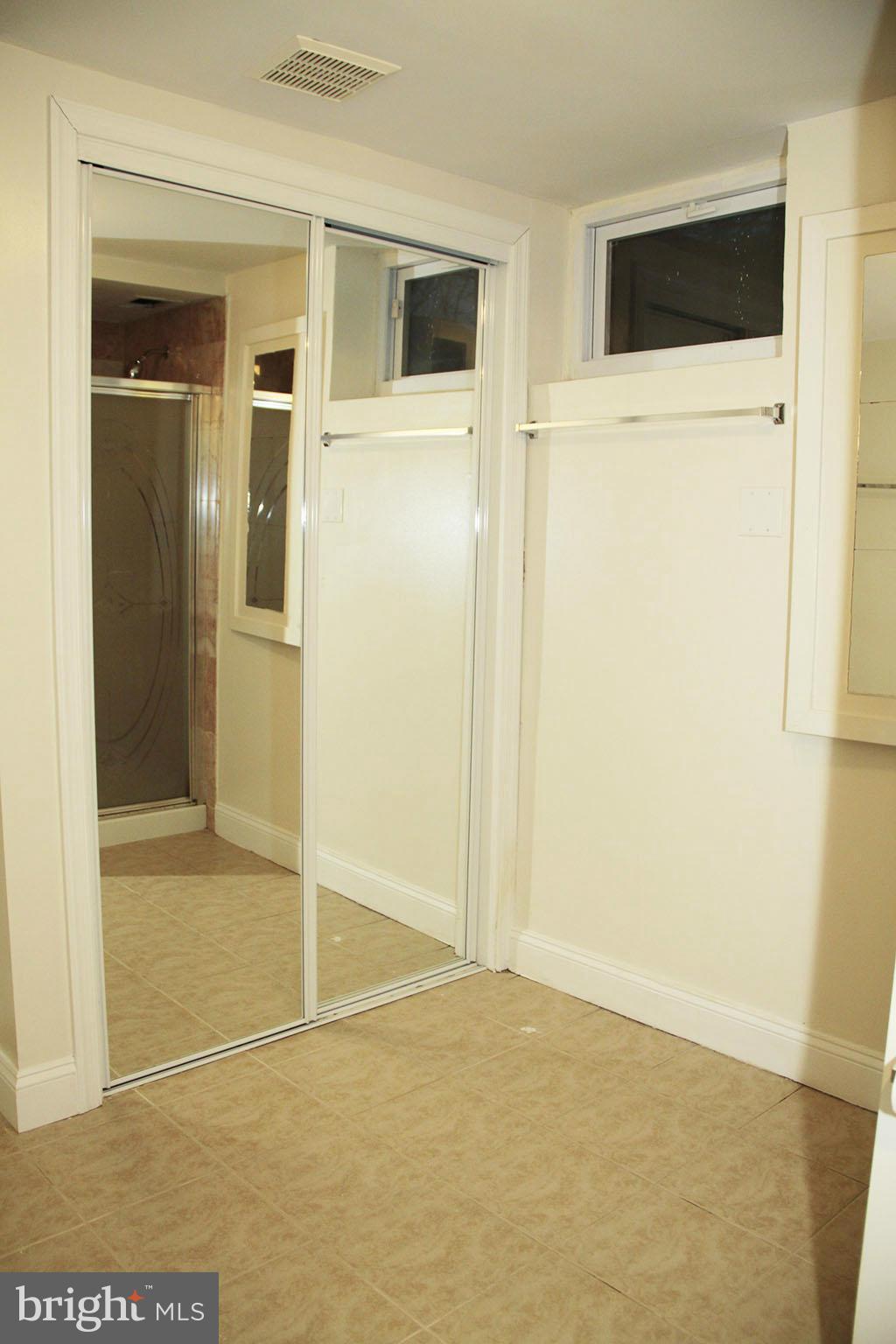 9923 Manet Road Burke, VA 22015 - Photo 27 of 27 Bath