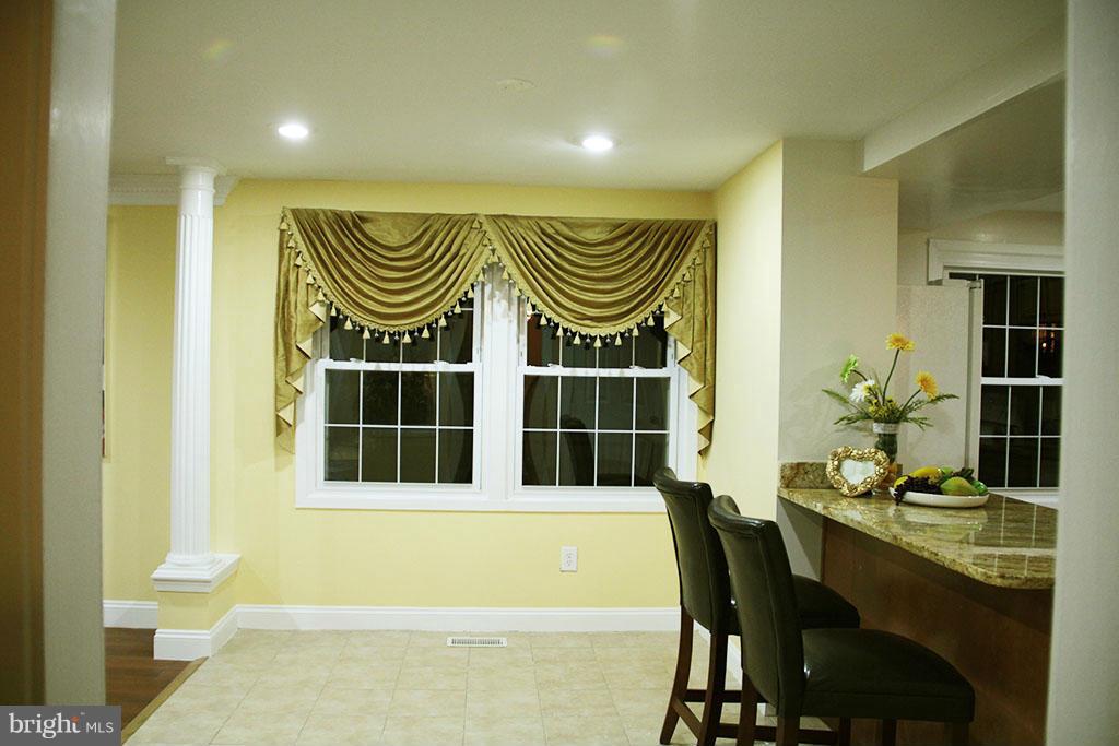 9923 Manet Road Burke, VA 22015 - Photo 8 of 27 Kitchen