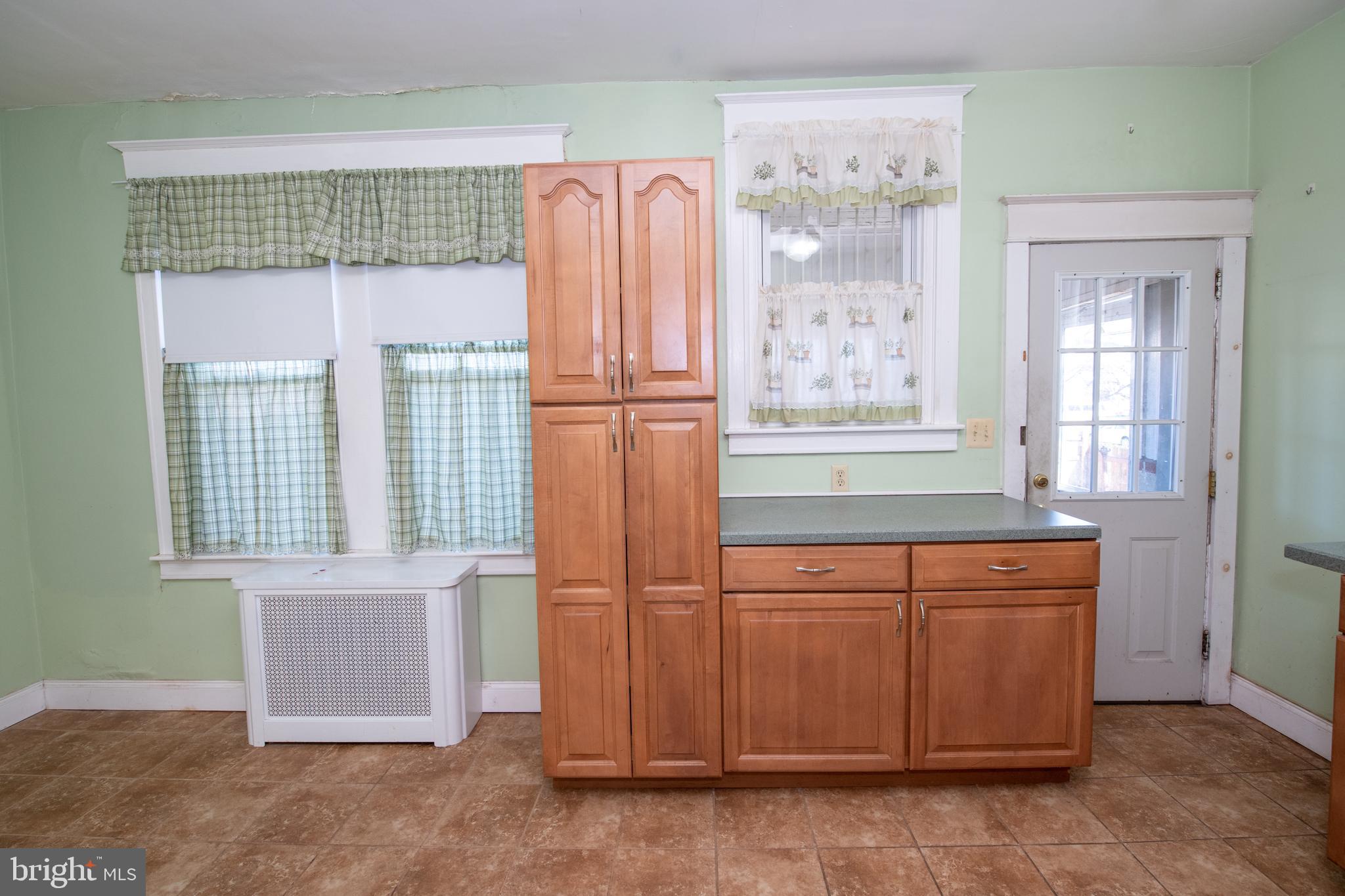 2233 Rhawn Street Philadelphia, PA 19152 - Photo 12 of 36 Kitchen