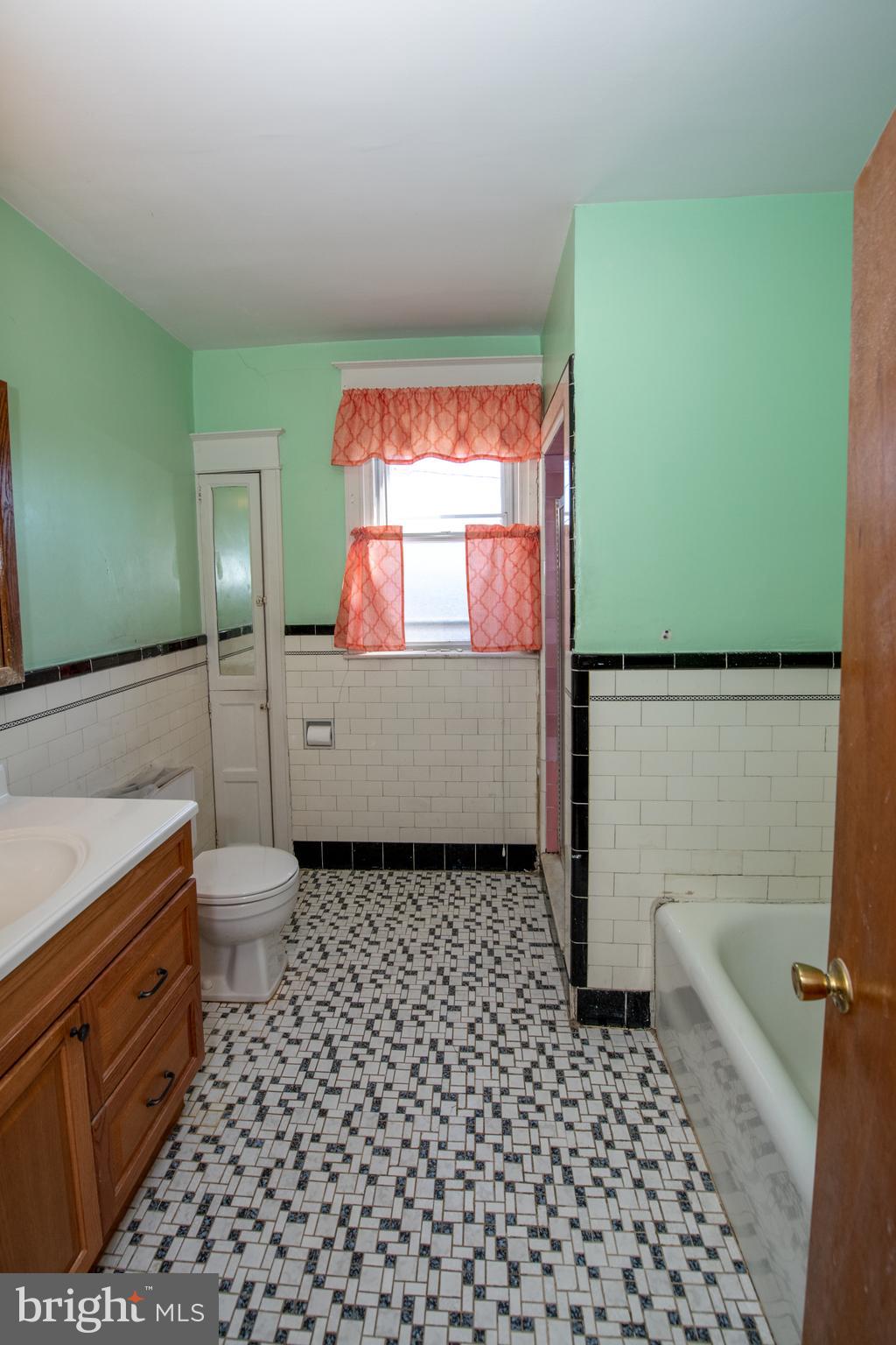 2233 Rhawn Street Philadelphia, PA 19152 - Photo 23 of 36 Bathroom