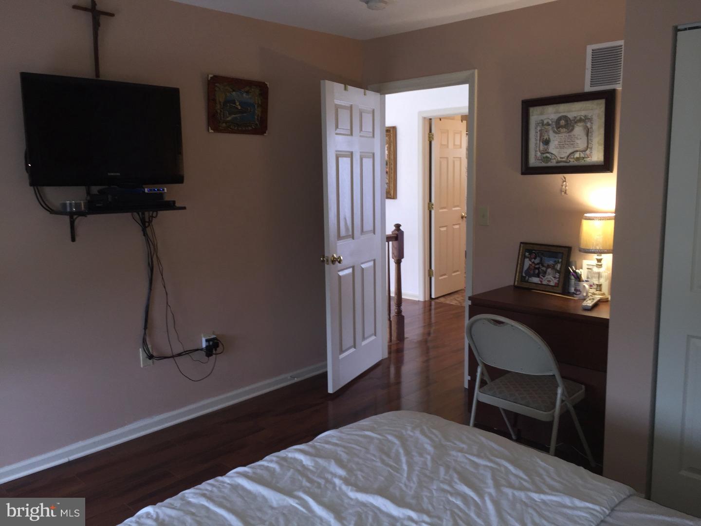 110 Harmony Cir Road Sicklerville, NJ 08081 - Photo 13 of 25 Gallery Image 13