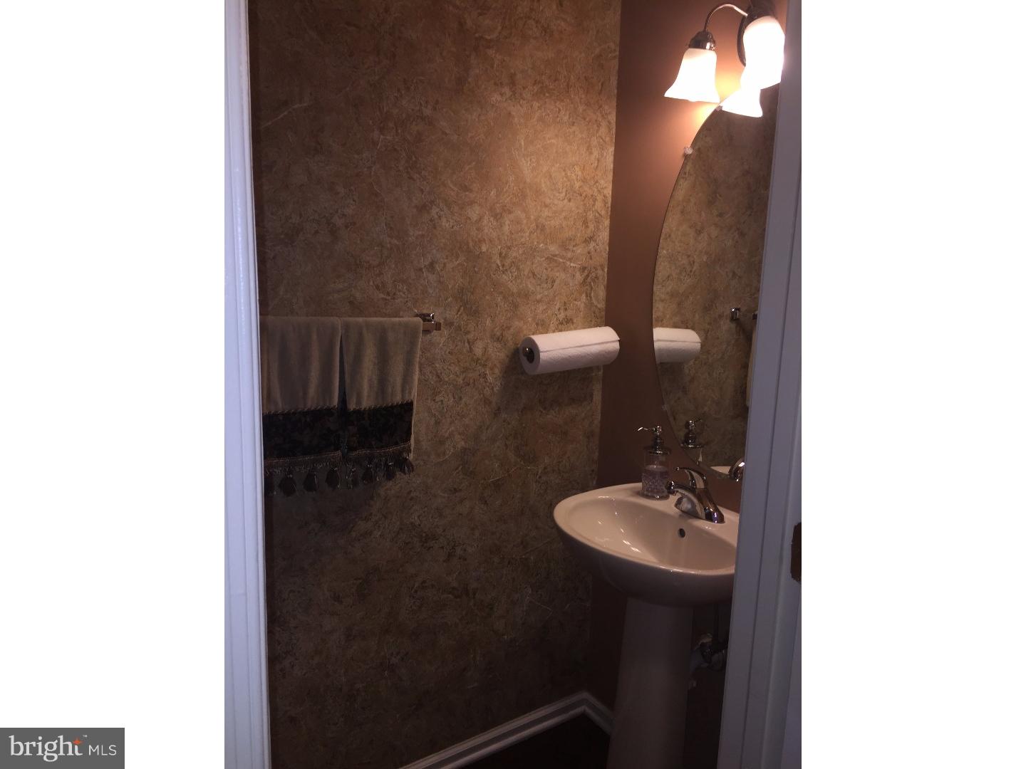 110 Harmony Cir Road Sicklerville, NJ 08081 - Photo 15 of 25 Gallery Image 15