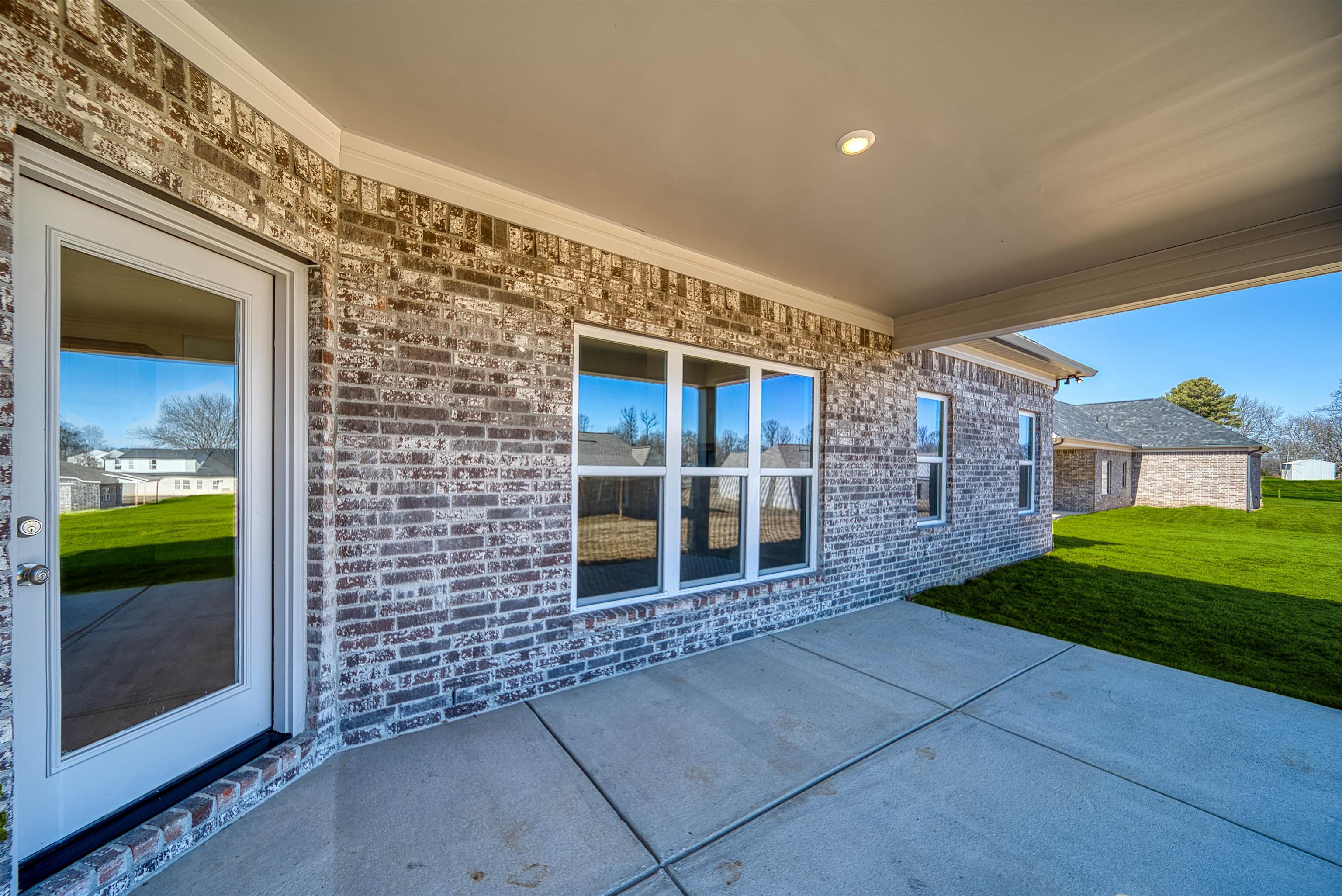 196 Como Lane Atoka, TN 38004 - Photo 35 of 40 View of patio