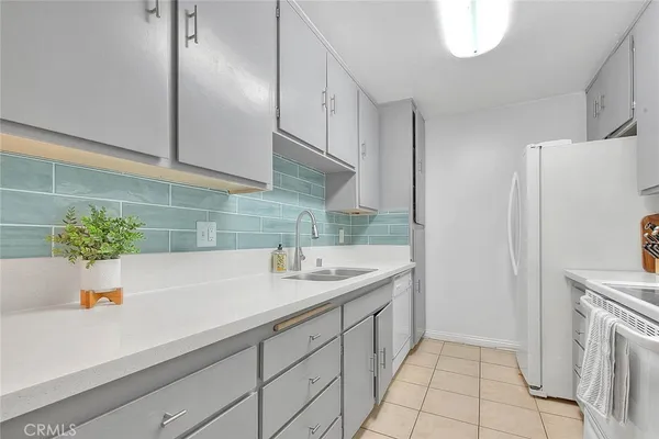 $359,900 | 3565 Linden Avenue, Unit 226, Long Beach, CA 90807