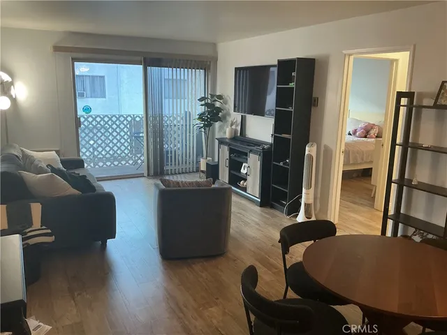 $370,000 | 3565 Linden Avenue, Unit 226, Long Beach, CA 90807