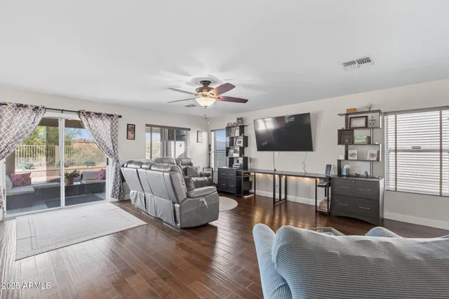 $425,000 | 76 South 226th Lane, Buckeye, AZ 85326