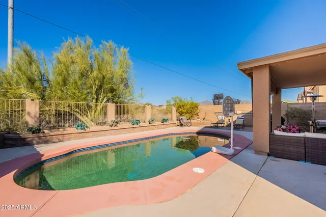 $425,000 | 76 South 226th Lane, Buckeye, AZ 85326