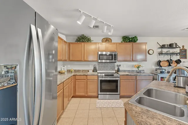 $425,000 | 76 South 226th Lane, Buckeye, AZ 85326