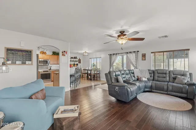 $425,000 | 76 South 226th Lane, Buckeye, AZ 85326