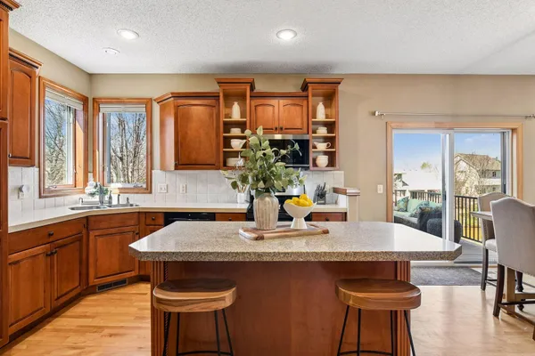 $775,000 | 6620 Saunders Lake Drive South, Minnetrista, MN 55364