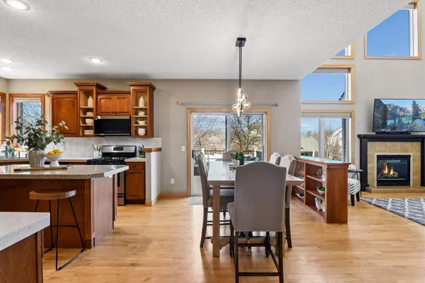 $775,000 | 6620 Saunders Lake Drive South, Minnetrista, MN 55364