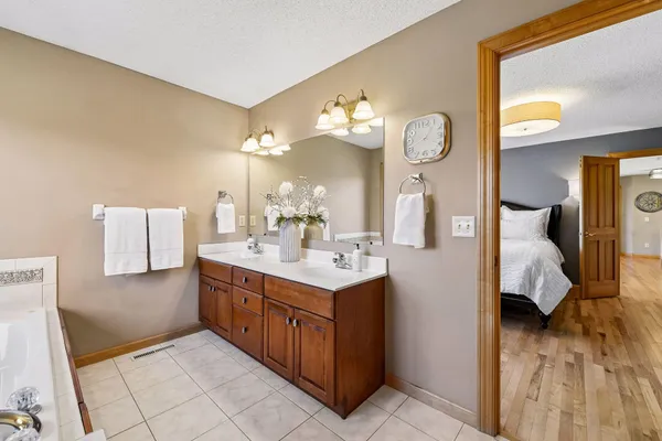 $775,000 | 6620 Saunders Lake Drive South, Minnetrista, MN 55364