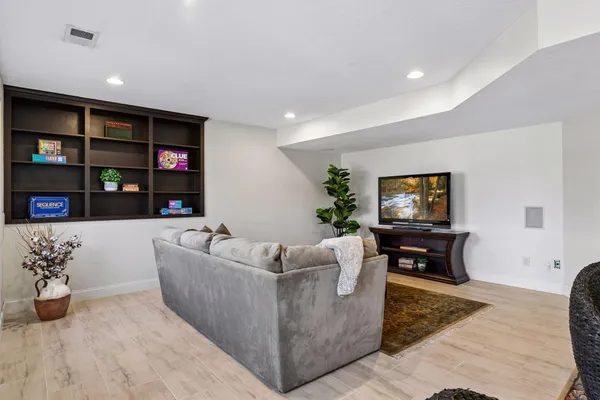 $775,000 | 6620 Saunders Lake Drive South, Minnetrista, MN 55364