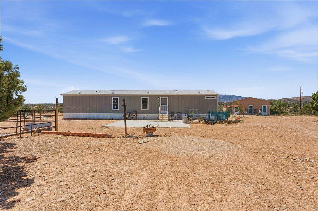 10501 East Blake Ranch Road Kingman, AZ 86401 - Photo 5 of 49 Gallery Image 5