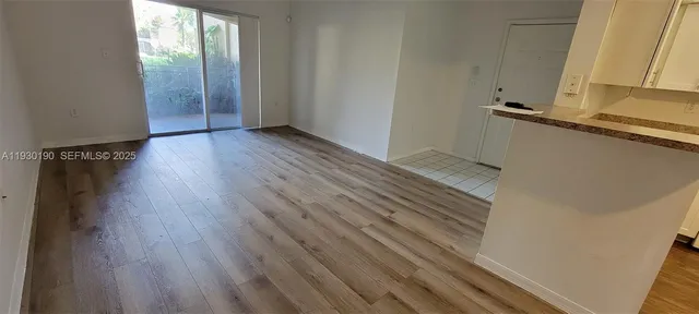 $1,950 | Pembroke Lakes South, Pembroke Pines, FL 33025