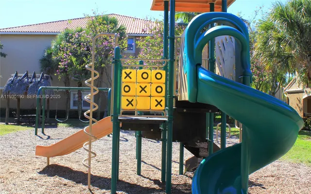 $1,950 | Pembroke Lakes South, Pembroke Pines, FL 33025