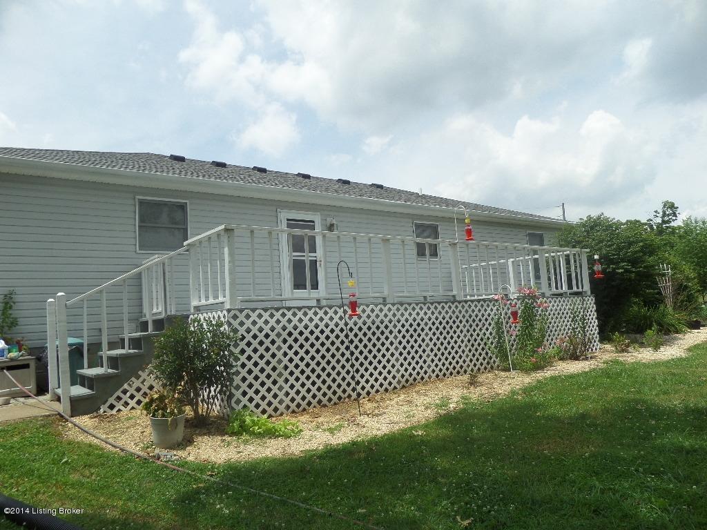 1400 Red Mill Road Elizabethtown, KY 42701 - Photo 20 of 25 the back deck