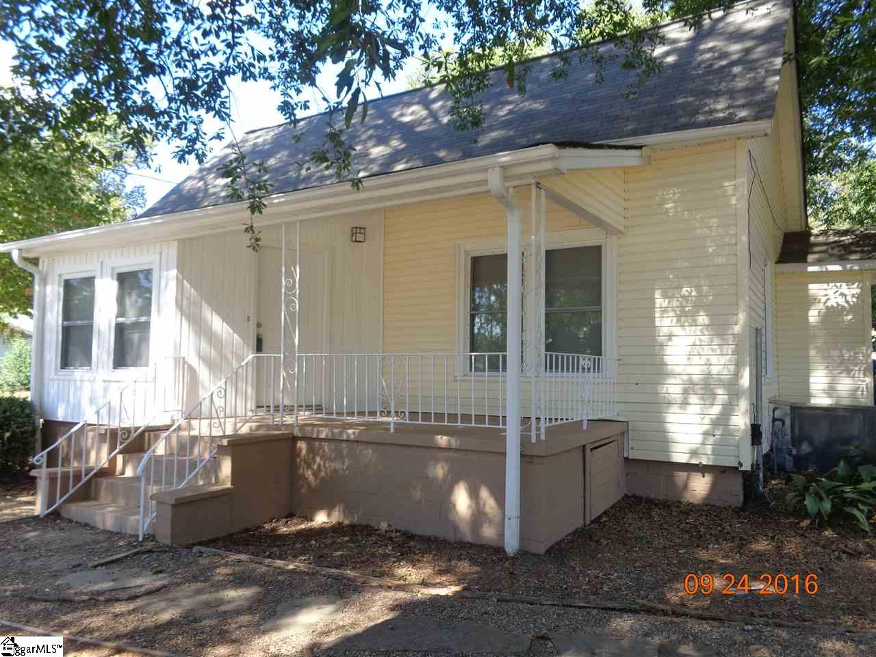 501 Blue Ridge Street Easley, SC 29640 - Photo 1 of 12 Gallery Image 1