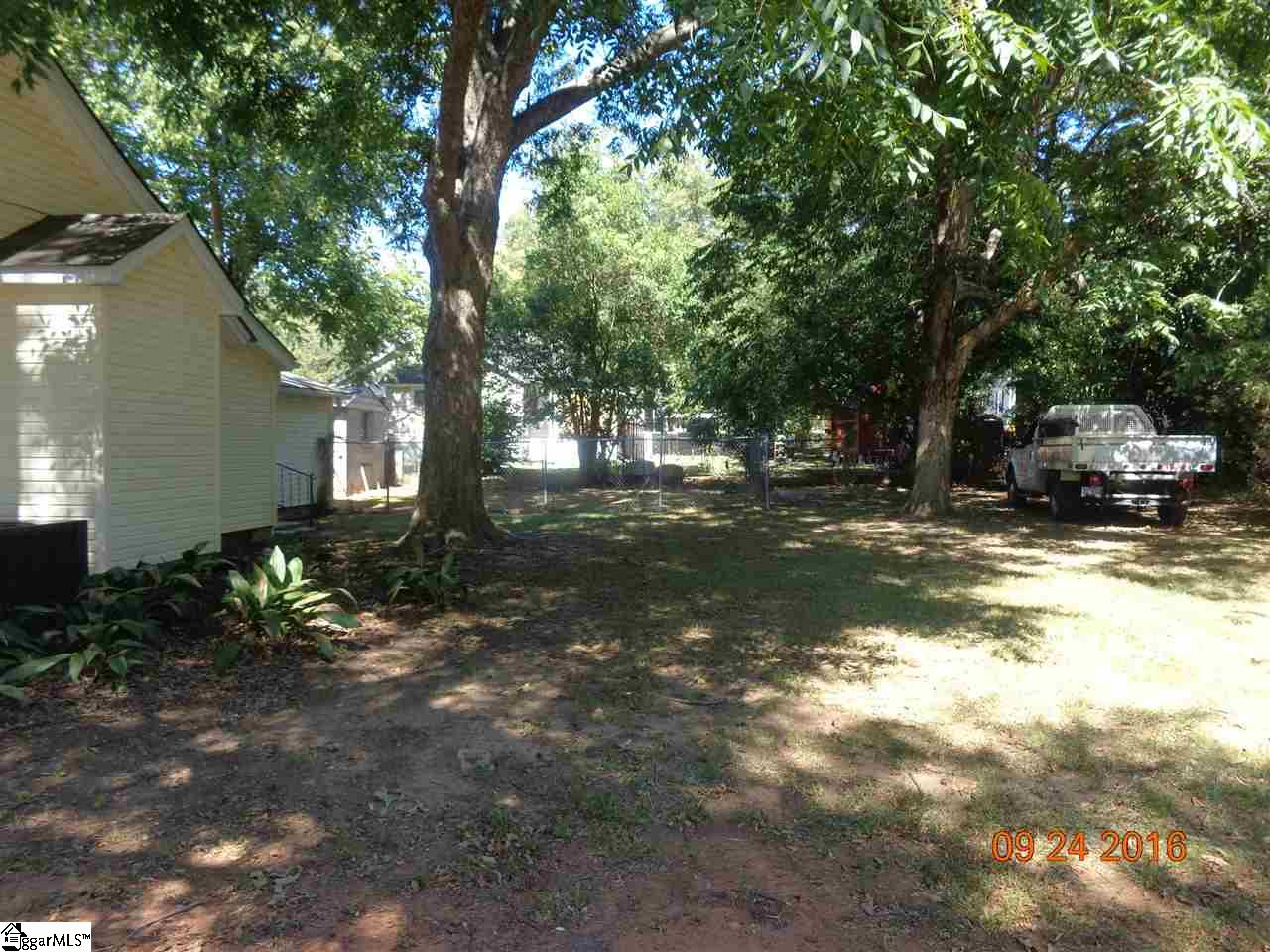 501 Blue Ridge Street Easley, SC 29640 - Photo 4 of 12 Gallery Image 4