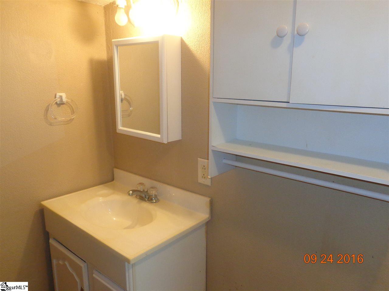 501 Blue Ridge Street Easley, SC 29640 - Photo 6 of 12 Gallery Image 6