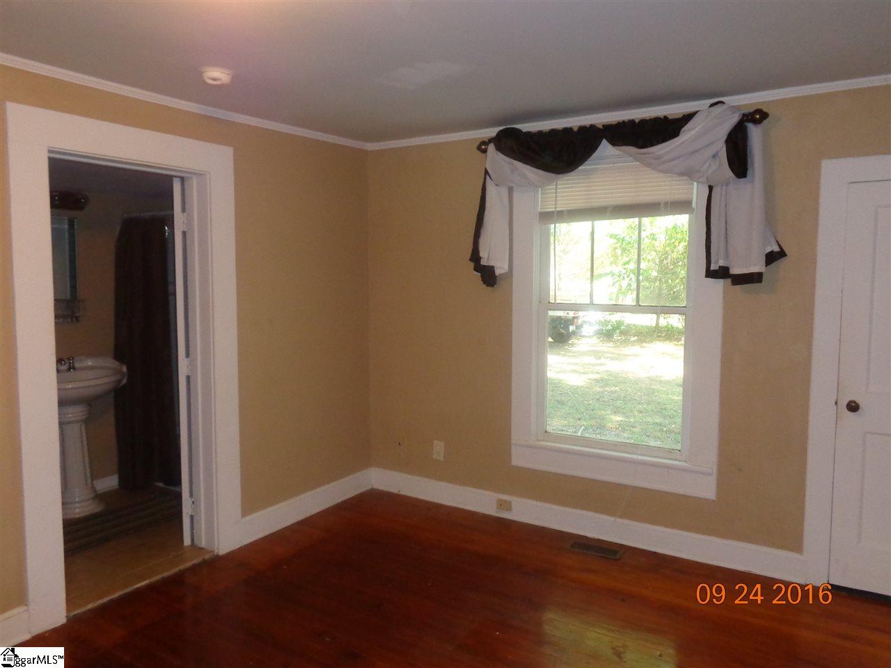 501 Blue Ridge Street Easley, SC 29640 - Photo 7 of 12 Gallery Image 7