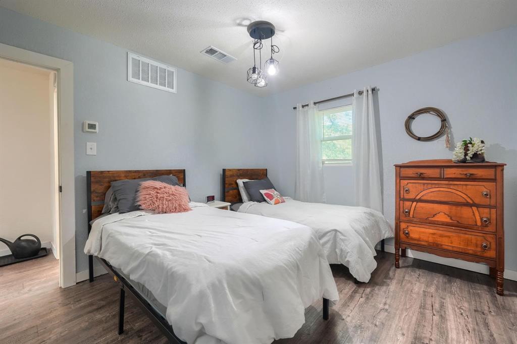 9613 County Road 4091 Scurry, TX 75158 - Photo 29 of 31 Apartment above garage-Bedroom