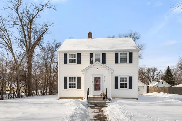 $182,000 | 319 1st Avenue Northwest, Mayville, ND 58257