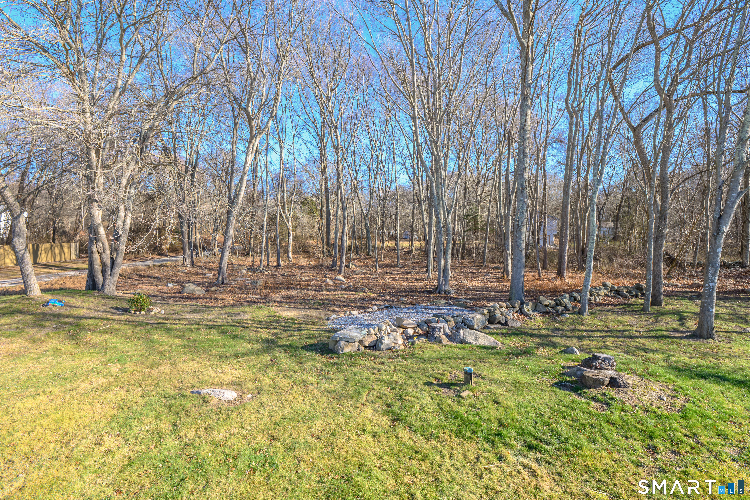 29 Deer Ridge Road Stonington, CT 06378 - Photo 9 of 40