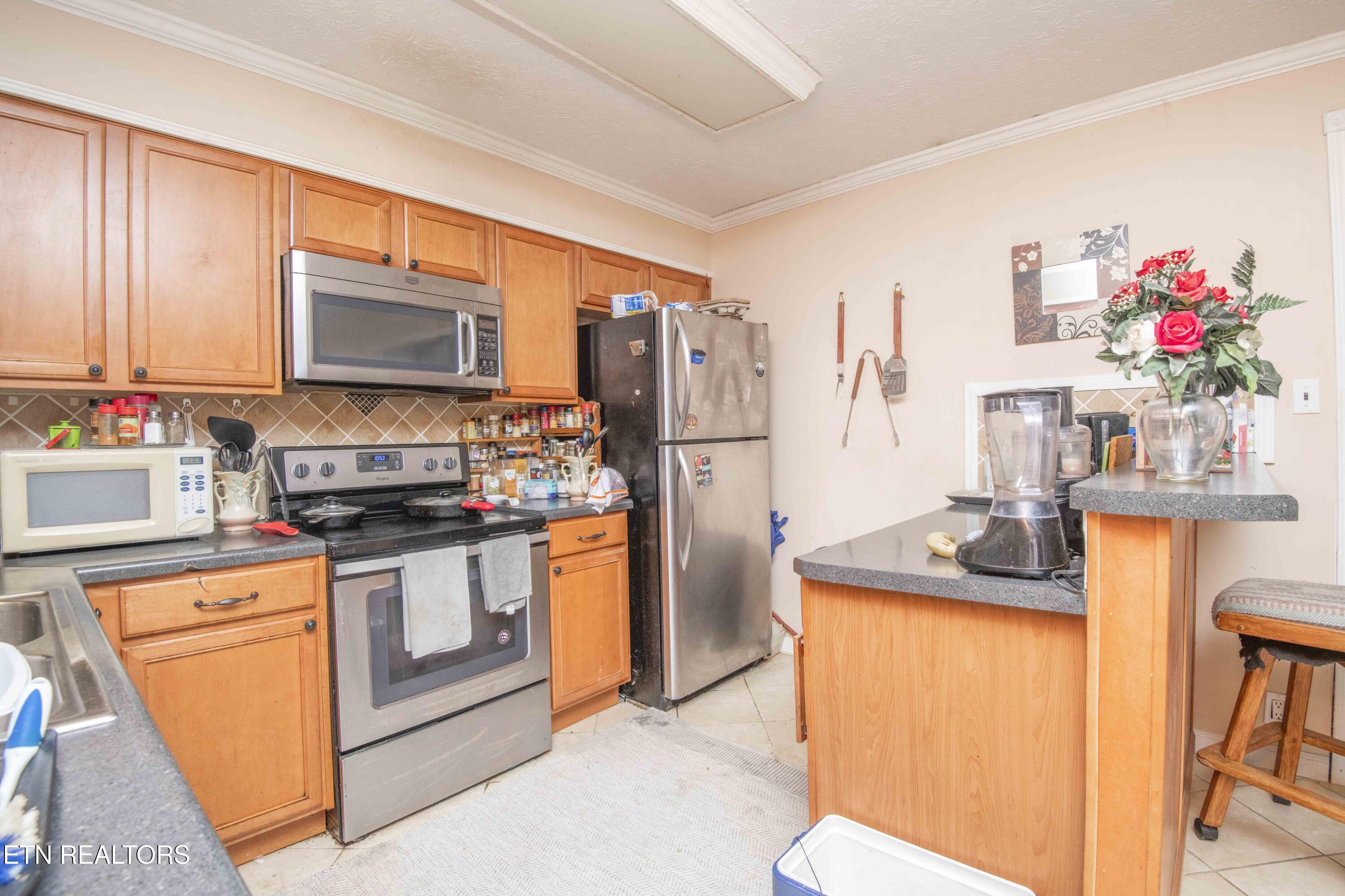 223 White Oak Lane Heiskell, TN 37754 - Photo 11 of 43 kitchen 5_1