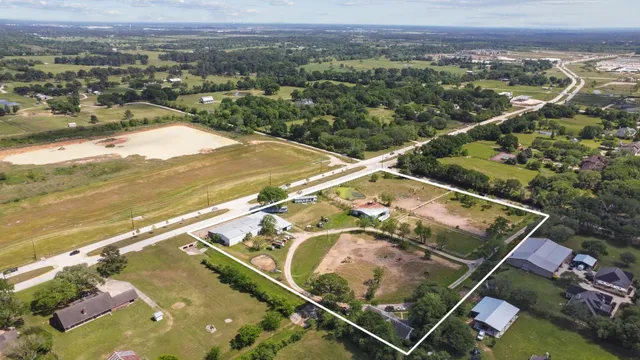 $7,000,000 | 18010 Burkhardt Road, Tomball, TX 77377