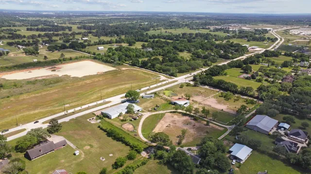 $7,000,000 | 18010 Burkhardt Road, Tomball, TX 77377