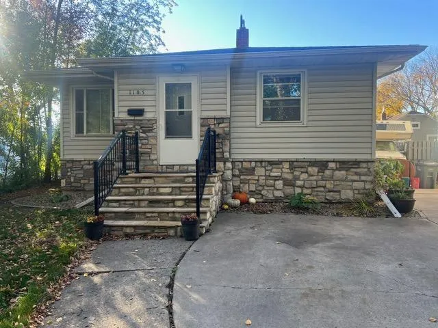 $220,000 | 1105 11th Street South, Moorhead, MN 56560