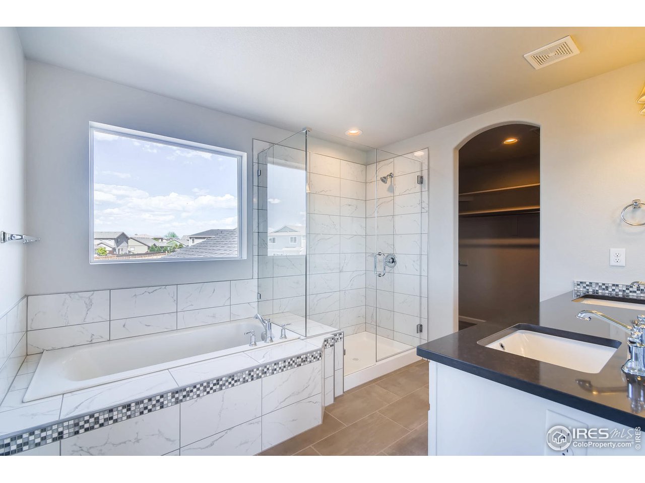 336 Boxwood Drive Windsor, CO 80550 - Photo 12 of 14 Previously Built Home