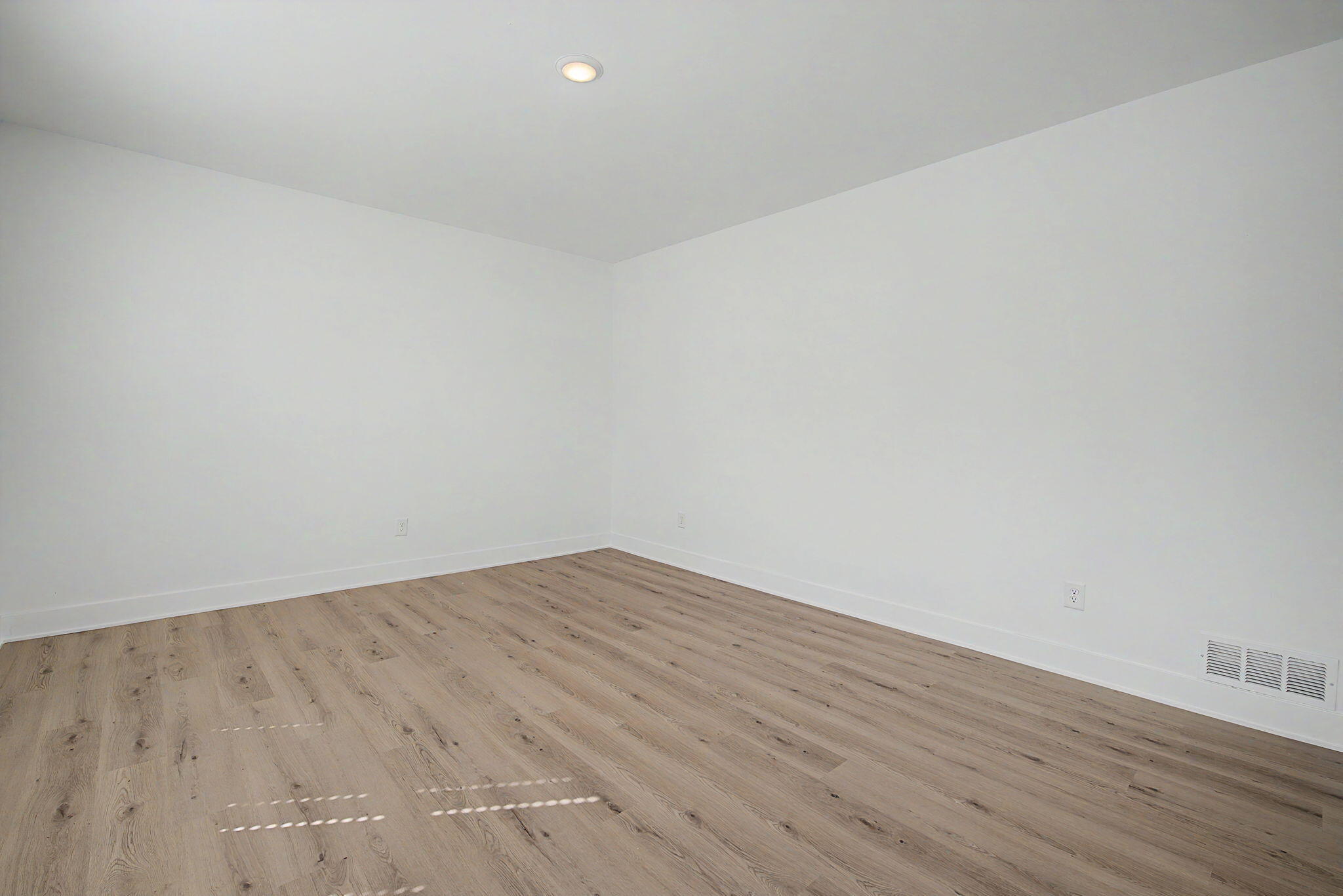 1775 Northpoint Road Springfield, OH 45503 - Photo 6 of 38 1.5.1.jpg