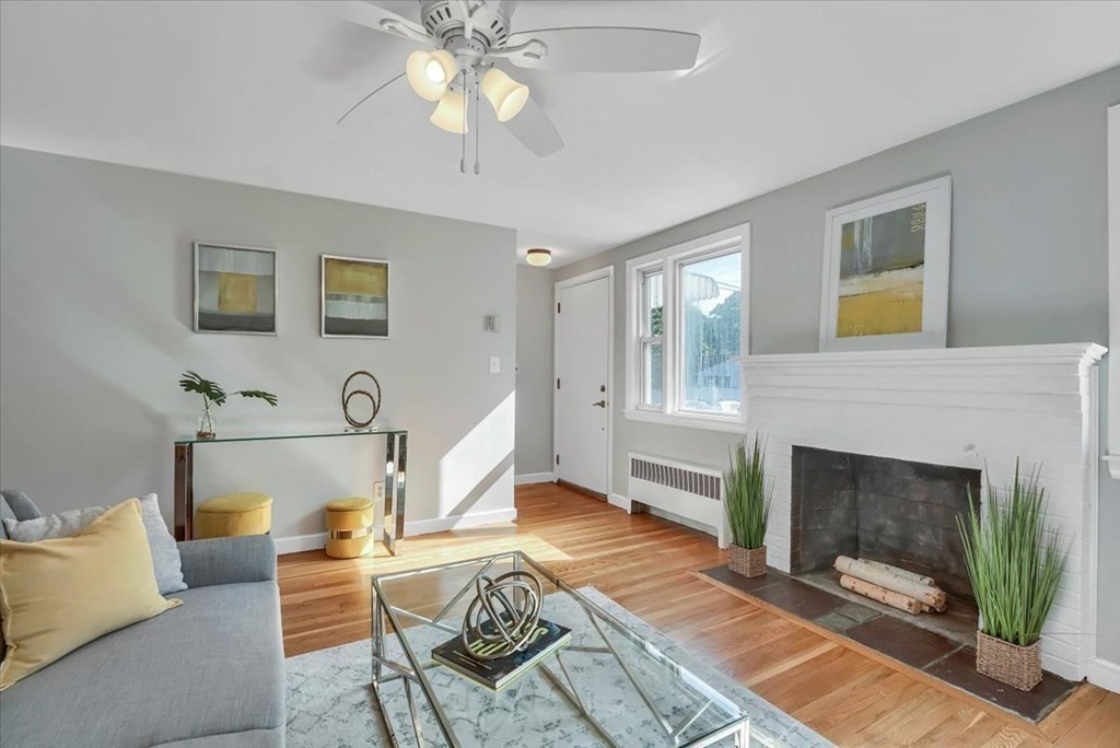 143 Cameron Road Norwood, MA 02062 - Photo 4 of 32 Gallery Image 4