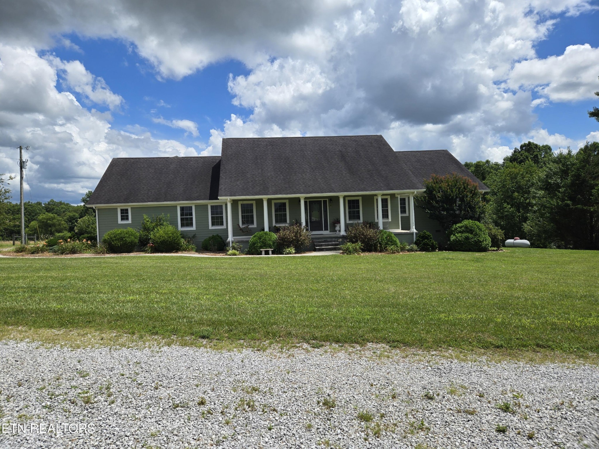 4128 Potato Farm Road Crossville, TN 38571 - Photo 2 of 46