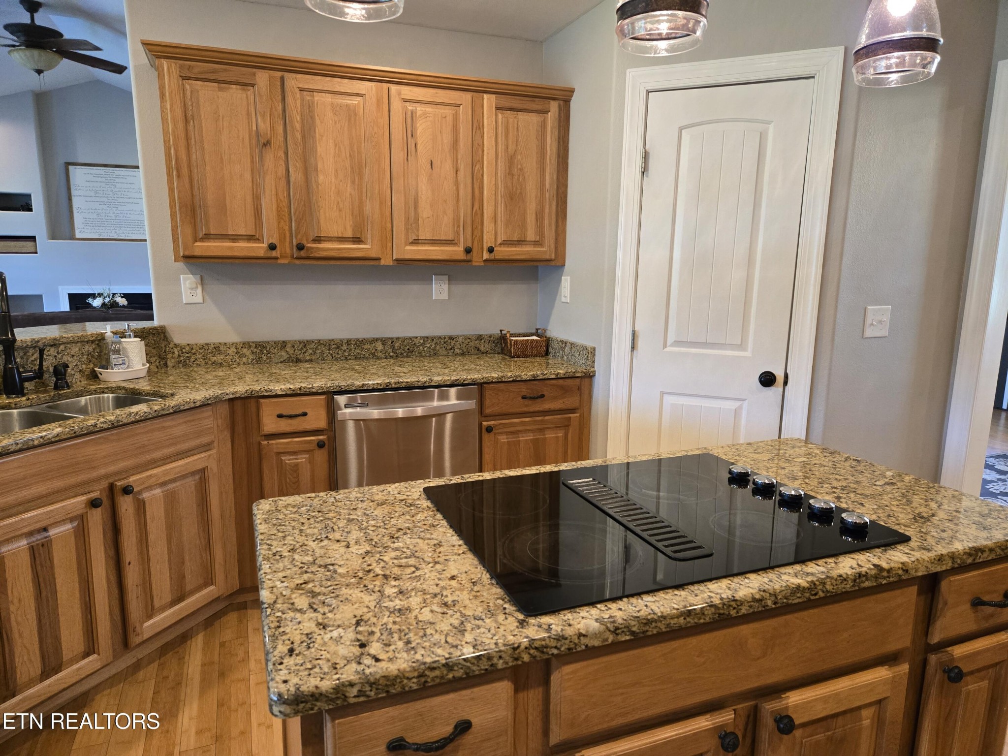 4128 Potato Farm Road Crossville, TN 38571 - Photo 9 of 46