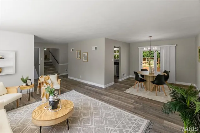 $249,000 | 4809 Paris Drive, Godfrey, IL 62035