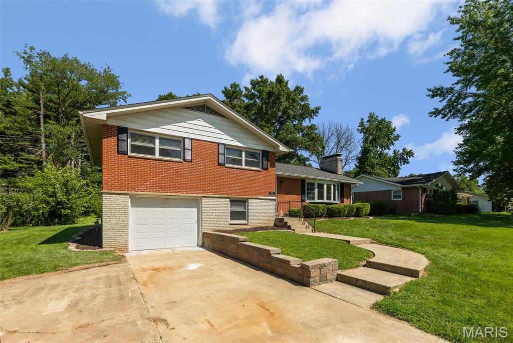 4809 Paris Drive Godfrey, IL 62035 - Photo 7 of 41