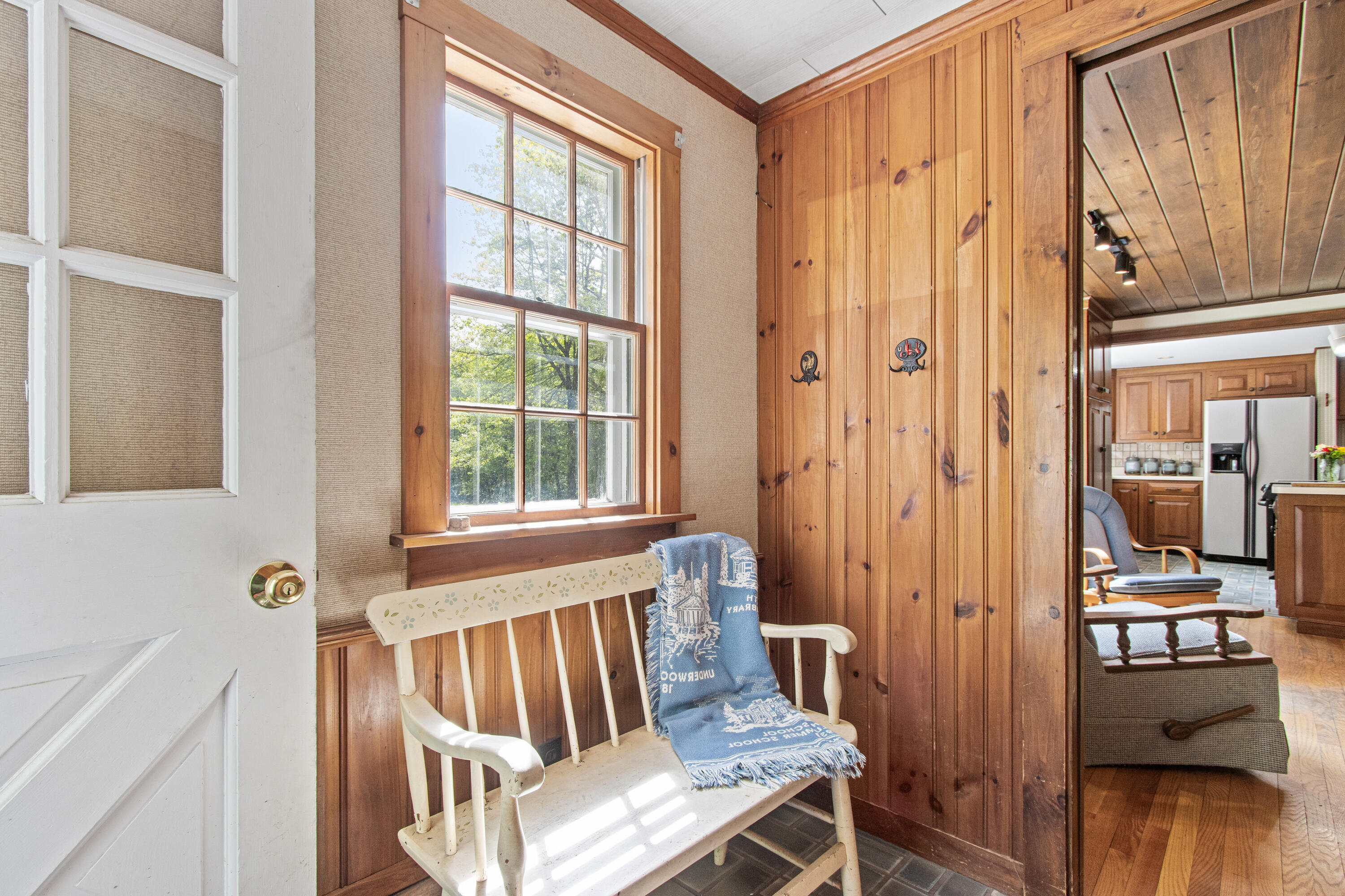 86 Mast Road Falmouth, ME 04105 - Photo 5 of 60 20250529KJ-71005